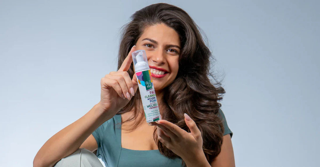 Familieproduceret Renseansigtsskum med Citronmelisse