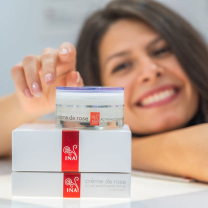 SÆRLIG ADGANG Køb 2 anti-age ansigtsserummer + 1 aktiv fugtighedscreme