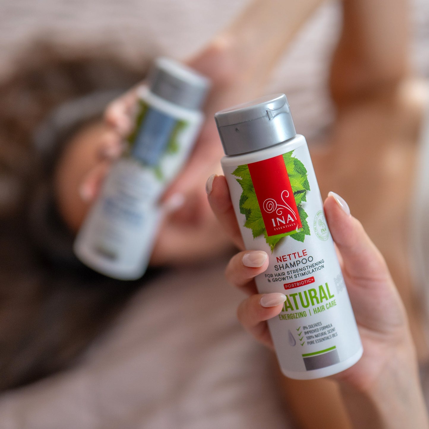 SÆRLIG ADGANG Naturlig Vild Brændenælde Shampoo til Hårtab