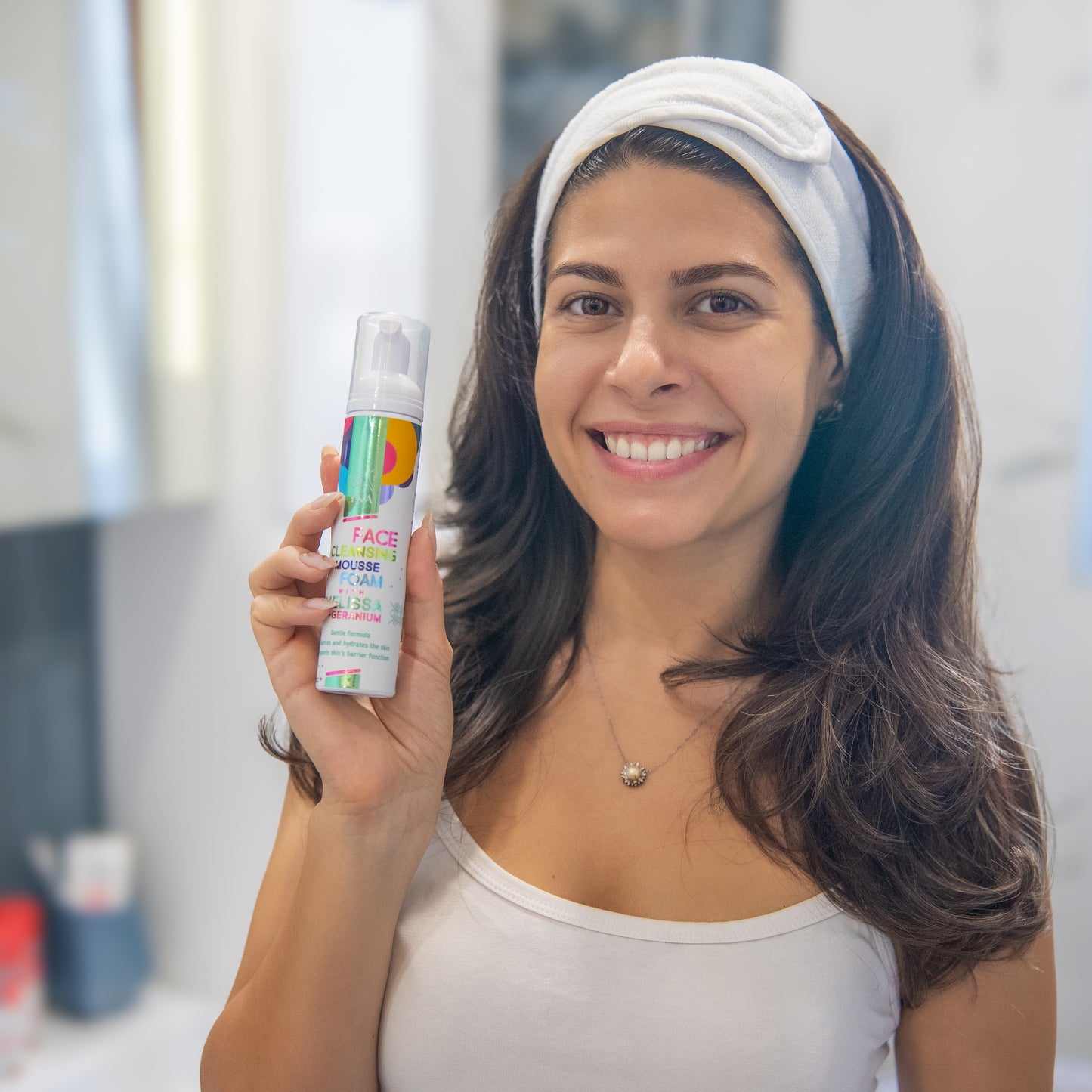 Naturlig Renseskum til Ansigtet med Citronmelisse og Geranium - til alle hudtyper