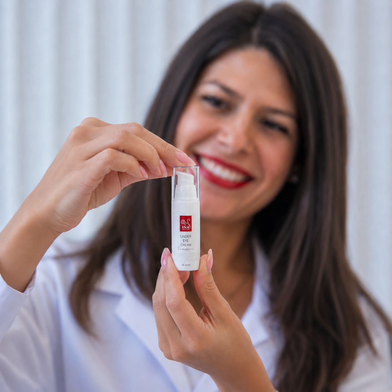 Køb 1 Fugtighedscreme og 1 Anti-Aging Serum, Få 1 Øjencreme Gratis